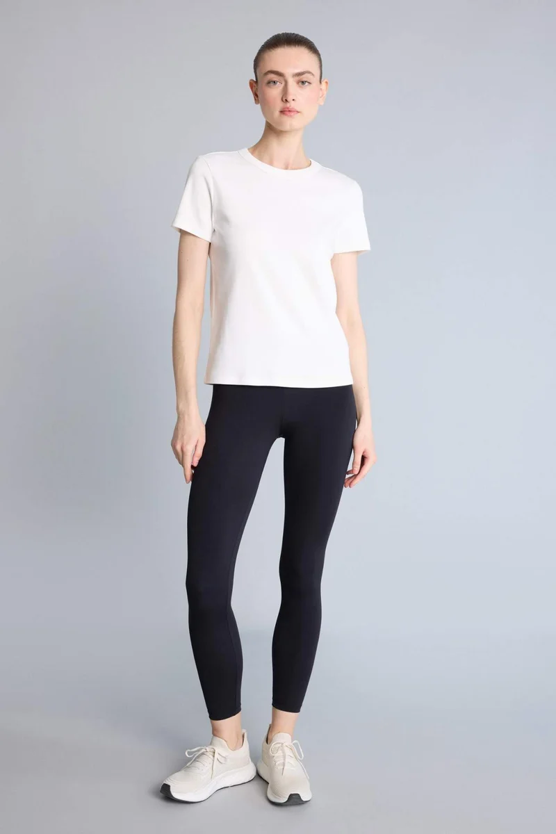 ديفاكتو Standard Fit Crew Neck Sports Cotton T-Shirt