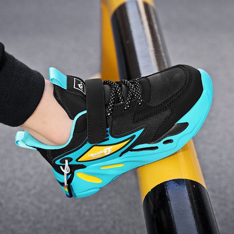 Mesh Sneakers Lightweight Flexible Sole Walking Shoes For Kids Indoor And Outdoor Activities - Image 1