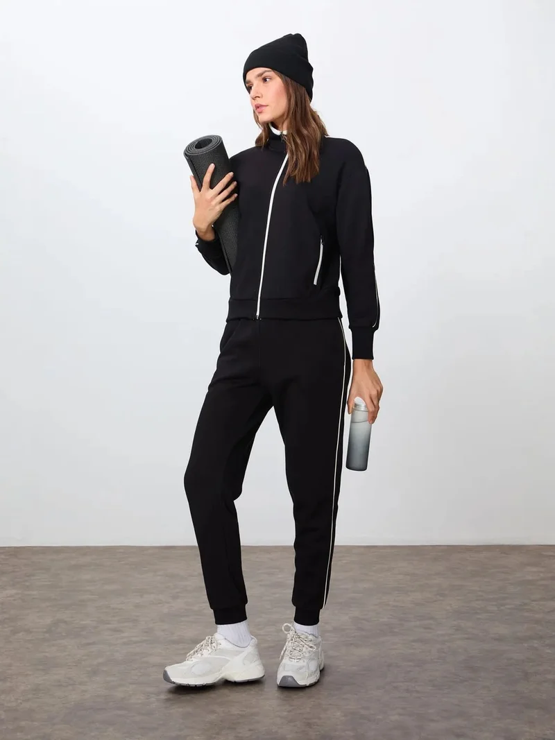 TOMMYLIFE TOMMY Oversized Zip-collar Sweatshirt And Pants Set