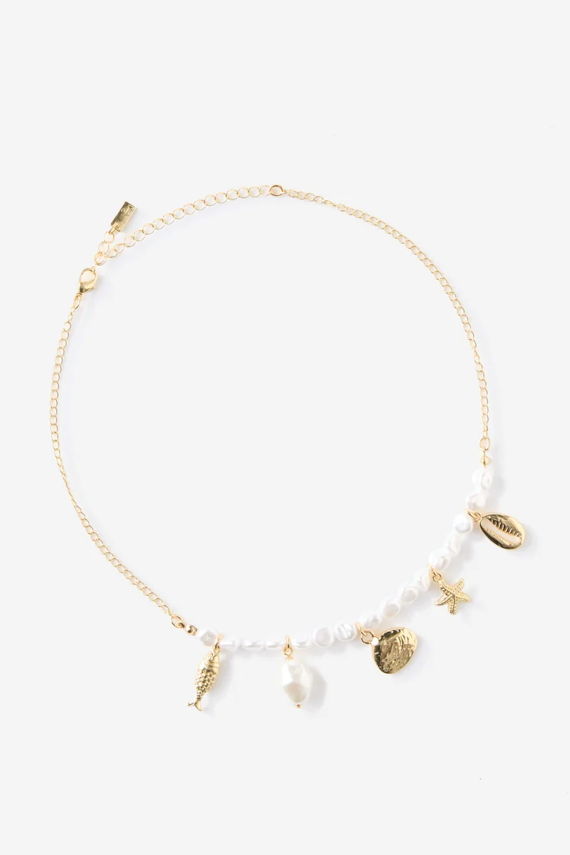 Rubi Pendant Necklace