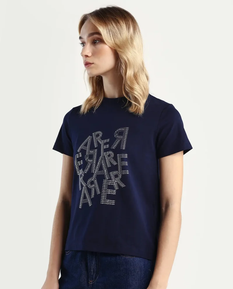 ريريزم تيشيرت نسائي بياقة مستديرة وطبعة جرافيك