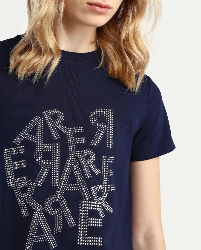 ريريزم تيشيرت نسائي بياقة مستديرة وطبعة جرافيك