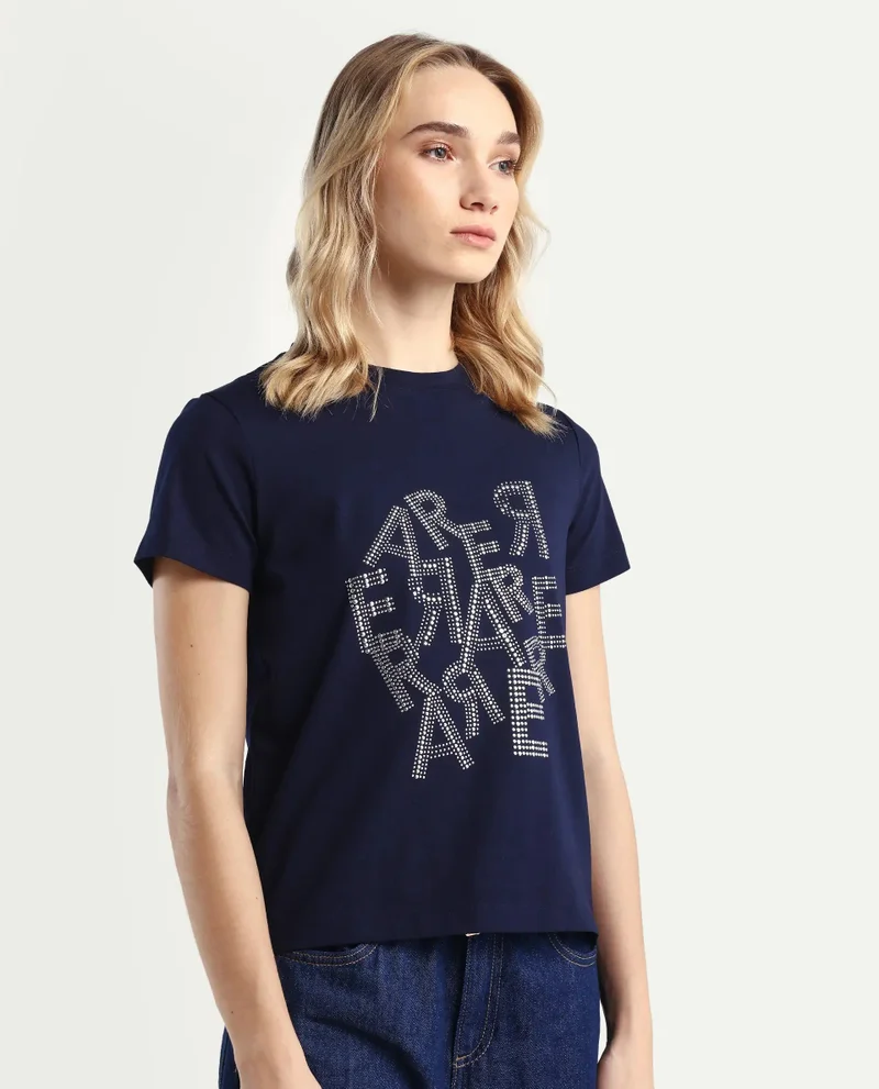 ريريزم تيشيرت نسائي بياقة مستديرة وطبعة جرافيك