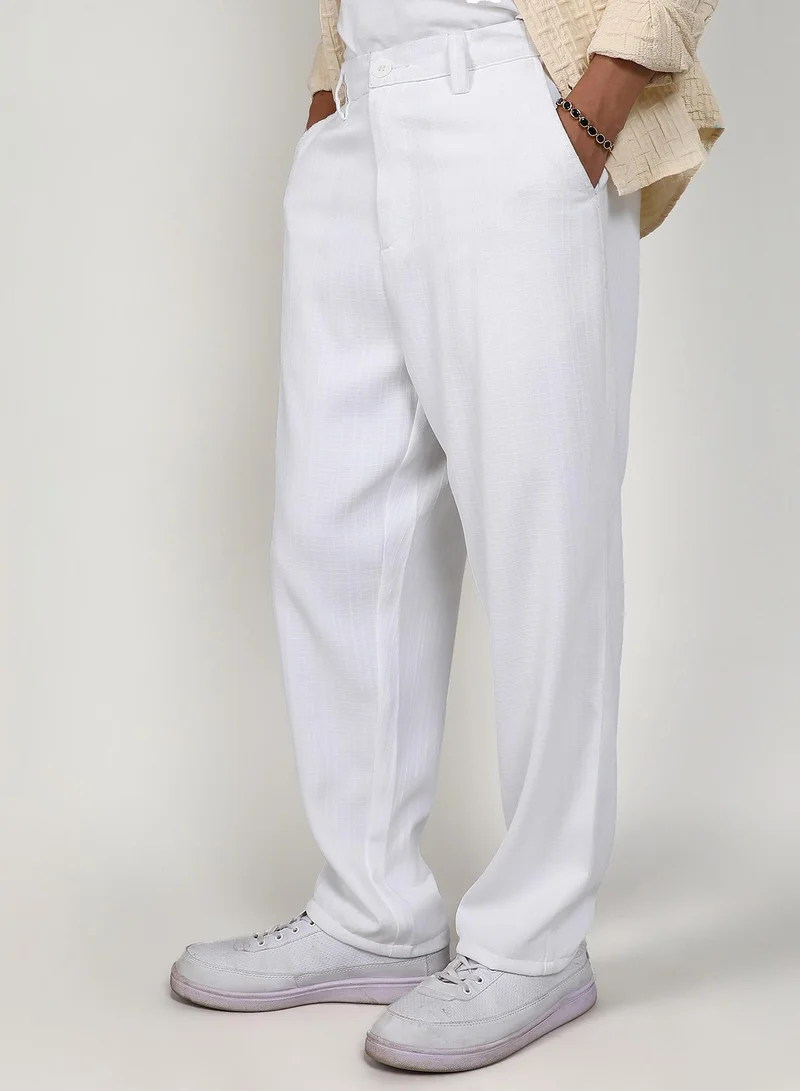 Campus Sutra Campus Sutra Men's Chalk White Tailored Linen-Blend Trousers For Casual Wear | Tailored Fit | 4 Pockets | Button Closure | Trousers Crafted With Comfort Fit For Everyday Wear