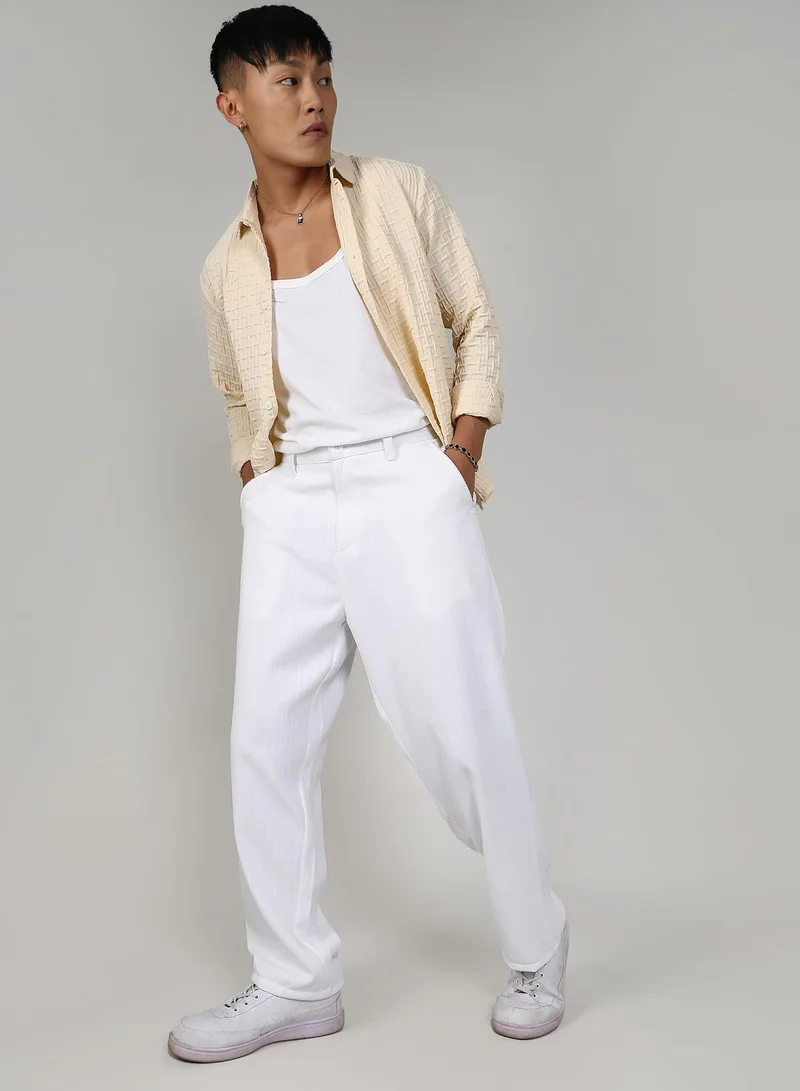 Campus Sutra Campus Sutra Men's Chalk White Tailored Linen-Blend Trousers For Casual Wear | Tailored Fit | 4 Pockets | Button Closure | Trousers Crafted With Comfort Fit For Everyday Wear