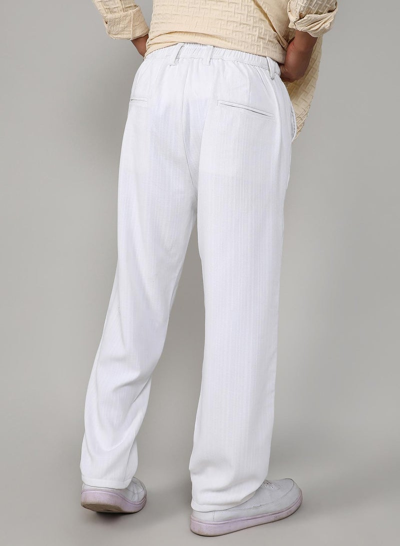 Campus Sutra Campus Sutra Men's Chalk White Tailored Linen-Blend Trousers For Casual Wear | Tailored Fit | 4 Pockets | Button Closure | Trousers Crafted With Comfort Fit For Everyday Wear - Image 5