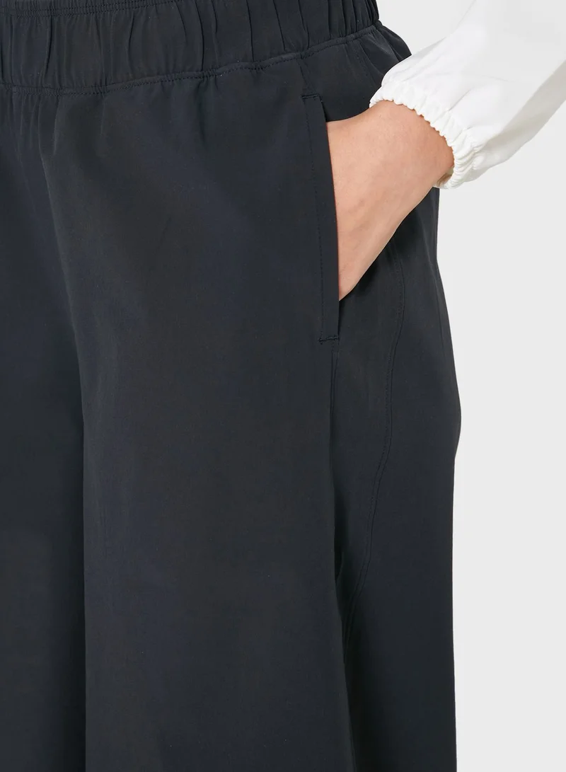 UNDER ARMOUR Essential Cropped Wide Leg Pants