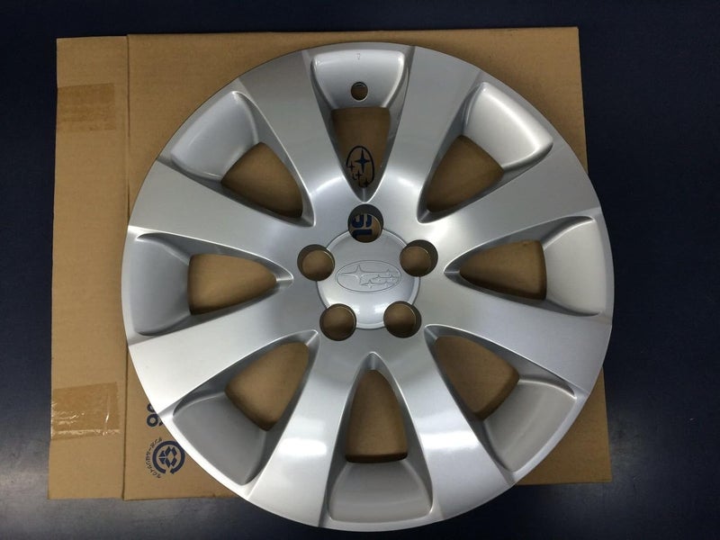 Subaru 2008-2011 Impreza 16 Inch OEM Hub Cap Wheel Cover - Genuine 28811FG010