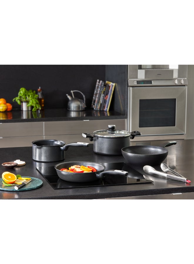 تيفال TEFAL مقلاة | UNLIMITED 24 سم | مقاومة للخدش | طلاء غير لاصق 100% آمن | مؤشر حرارة Thermo Signal™ | تحمير مثالي | صنع في فرنسا | متوافقة مع الحث | ضمان لمدة سنتين | G2550402 أسود - Image 4
