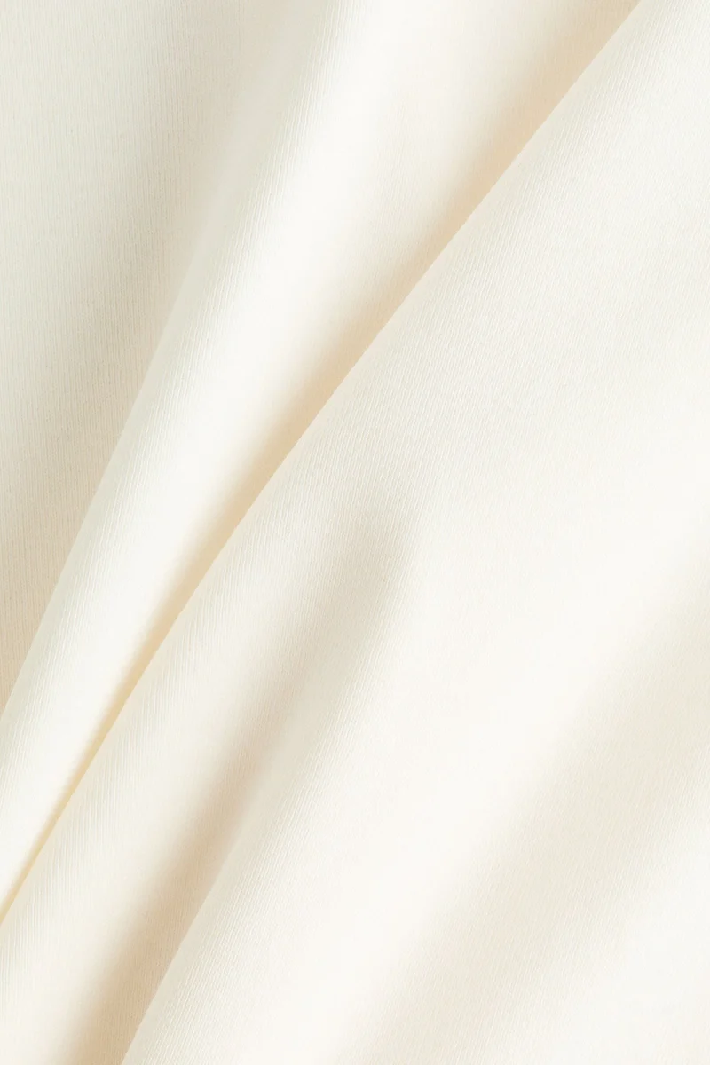 اتش اند ام تي-شيرت من القطن