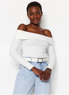 Ecru Knitwear Look Carmen Collar Fitted Crop Knitted Madonna Collar Blouse TWOAW24BZ00180