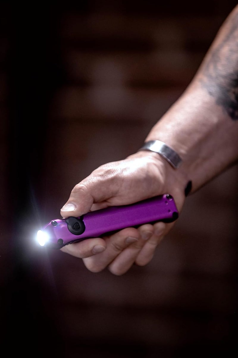 Streamlight 88818 Wedge 1,000-Lumen Max 300-Lumen Standard 1,200-Candela Flat Everyday Carry Flashlight, Includes USB-C Cable and Lanyard, Purple - Image 4