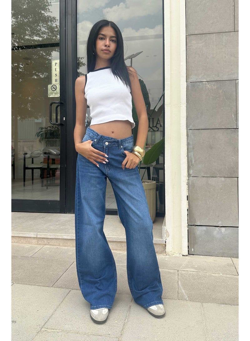 CIZARO Baggy - Criss Cross High-Waist Medium Blue Jeans  - Image 1