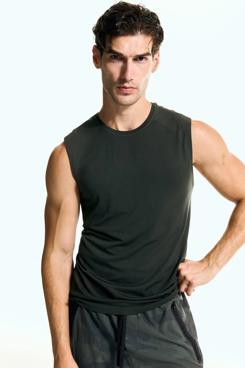 H&M Muscle Fit Sports vest top with DryMove™