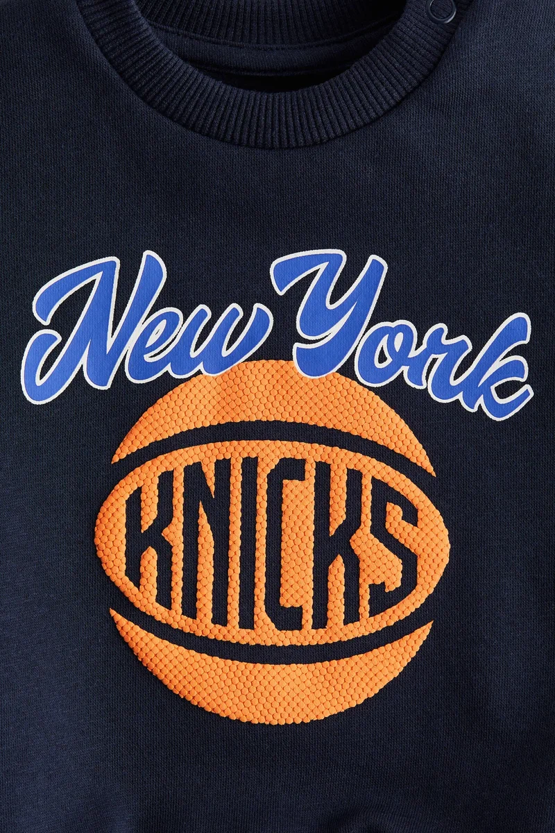 اتش اند ام بلوزة بطبعة مميزة