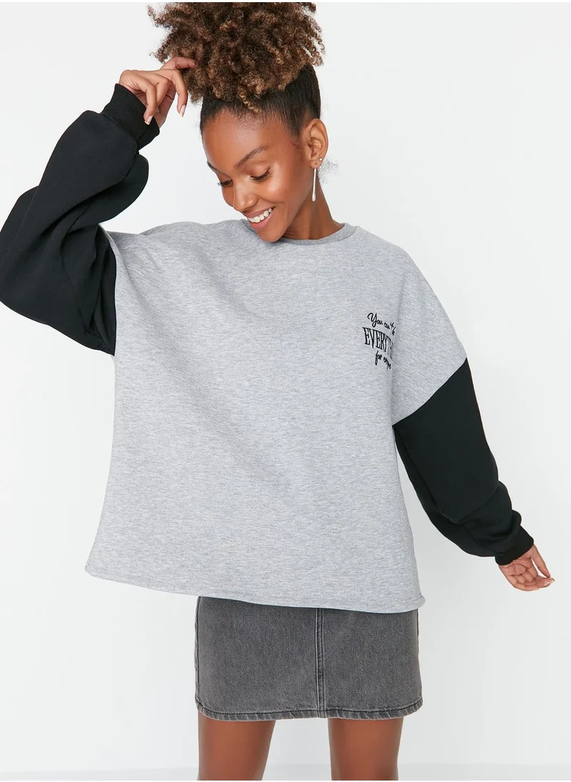 trendyol Slogan Crew Neck Sweatshirt