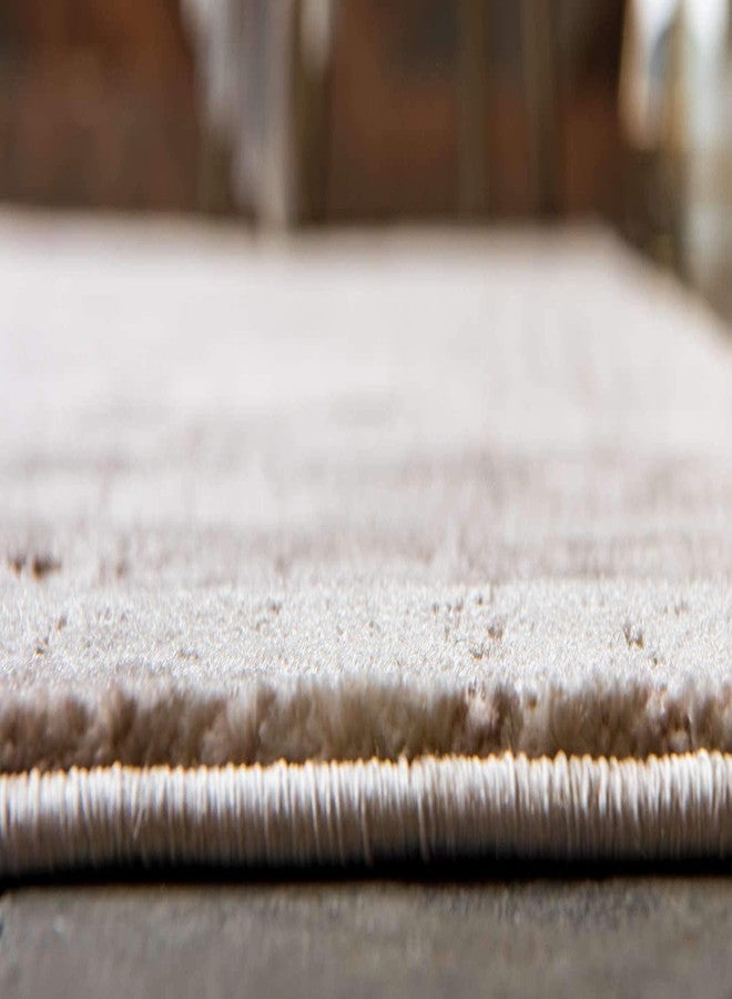 يونيك لوم سجادة منطقة من مجموعة يونيك لوم أبتاون - شارع ليكسينغتون (2' 2" × 6' 1" ممر، بيج/ عاجي) - Image 4