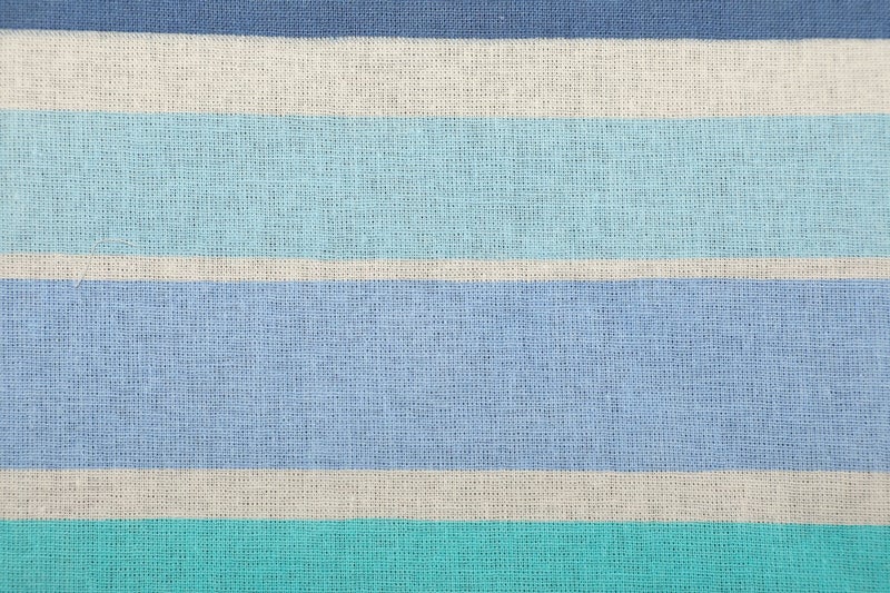 Dekor World Stripe Printed Blue Table Cover with Place Mat & Napkin (Pack of 13) - Image 4