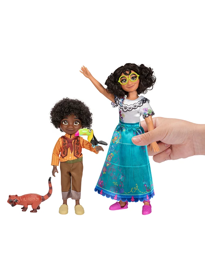 ديزني Encanto Fashion Doll Play Pack