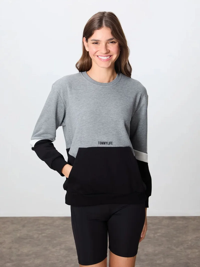 TOMMYLIFE TOMMY Oversized Color-Blocked Crew Neck Sweatshirt