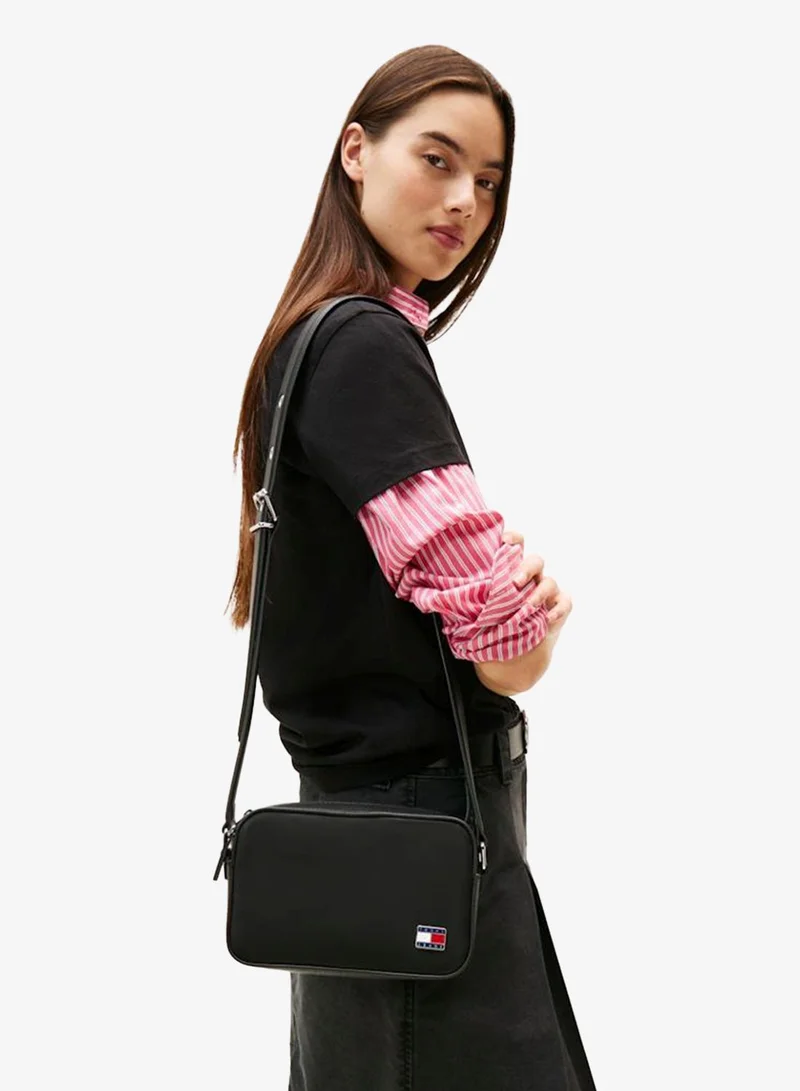 تومي جينز حقيبة كروس بودي كاميرا بشعار معدني