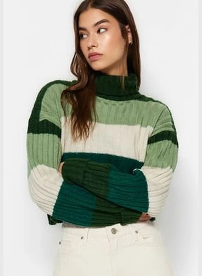 trendyol Dark Green Crop Soft Textured Color Block Knitwear Sweater