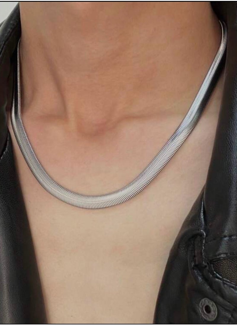 JewelryLand Elegant Stainless Steel Necklace For Men  - Image 2