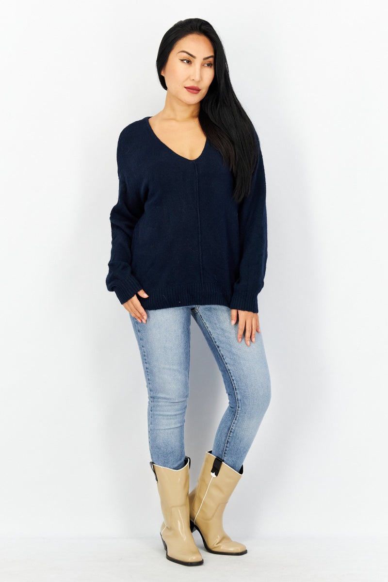 VINCE CAMUTO سويت شيرت نسائي بتصميم V، لون أزرق داكن - Image 2