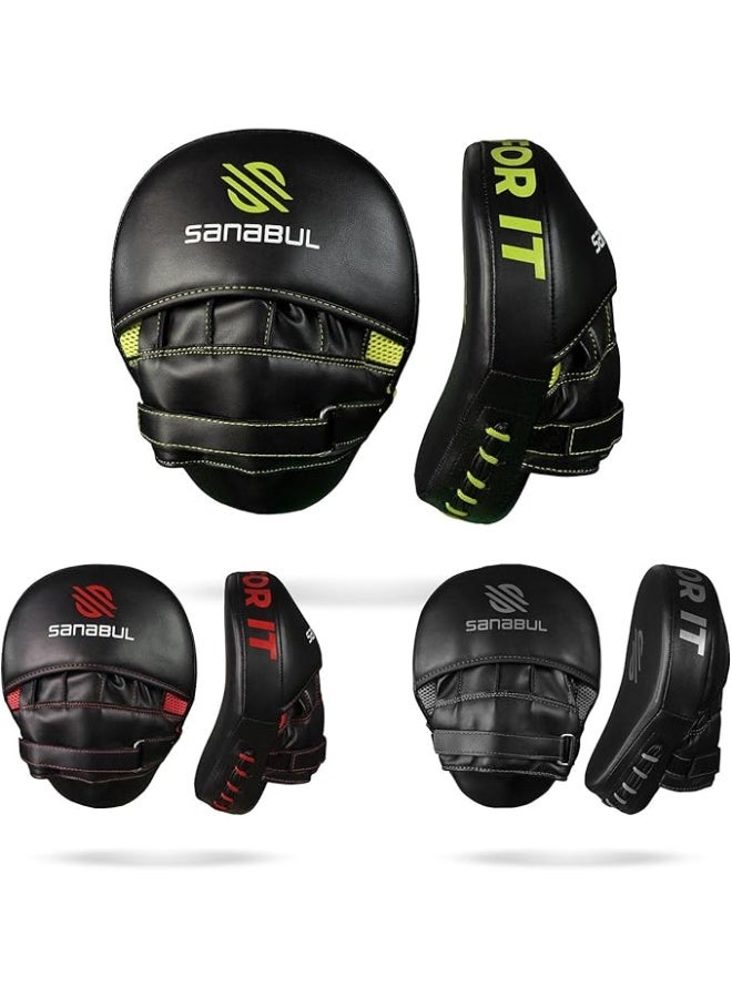 سنابول قفازات سنابول الأساسية المنحنية للملاكمة والفنون القتالية المختلطة | قفازات ووسادات ملاكمة مثالية لتدريب الرياضيين | قفازات تركيز عالية الأداء، وسادات موياي تاي للتدريب على الملاكمة - أسود/أخضر - Image 1