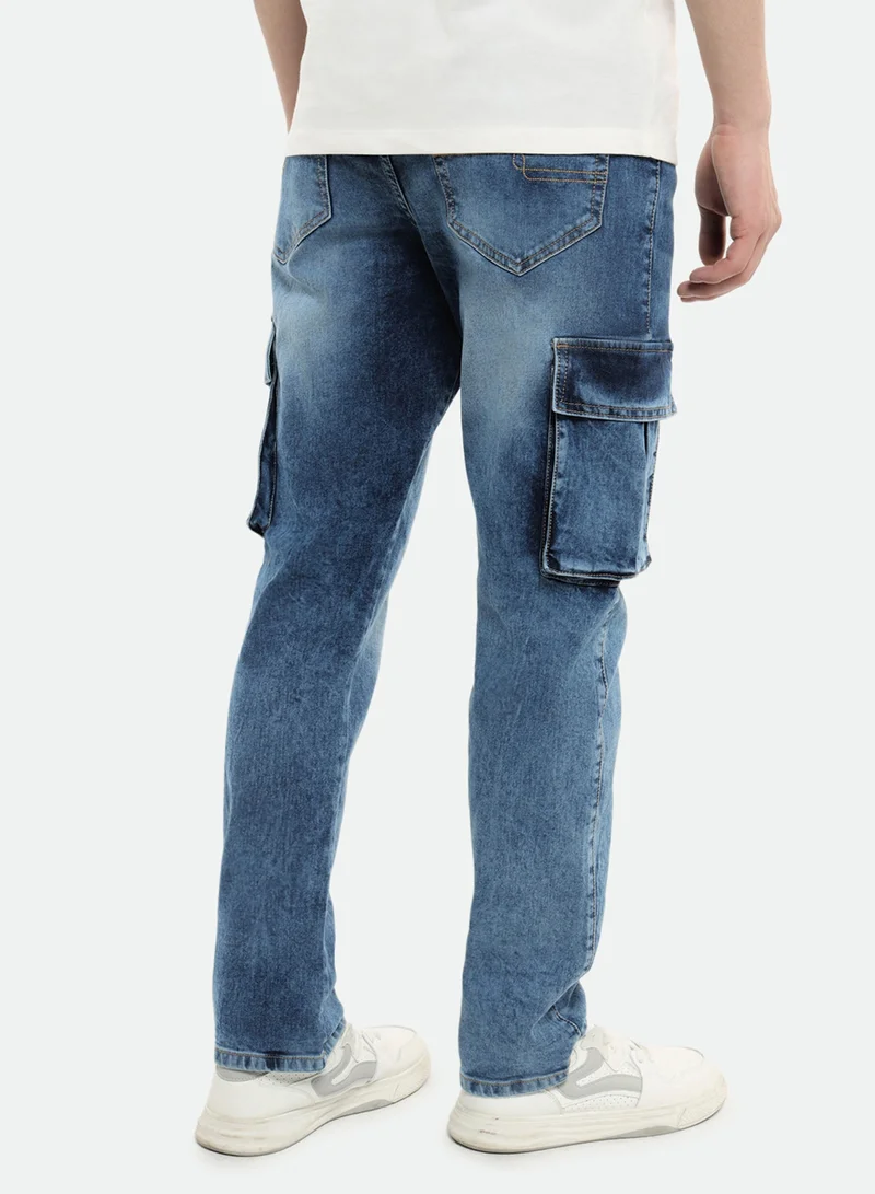 دينيس لينغو Men's Light Blue Denim Solid Pattern Full Length Straight Fit Jeans