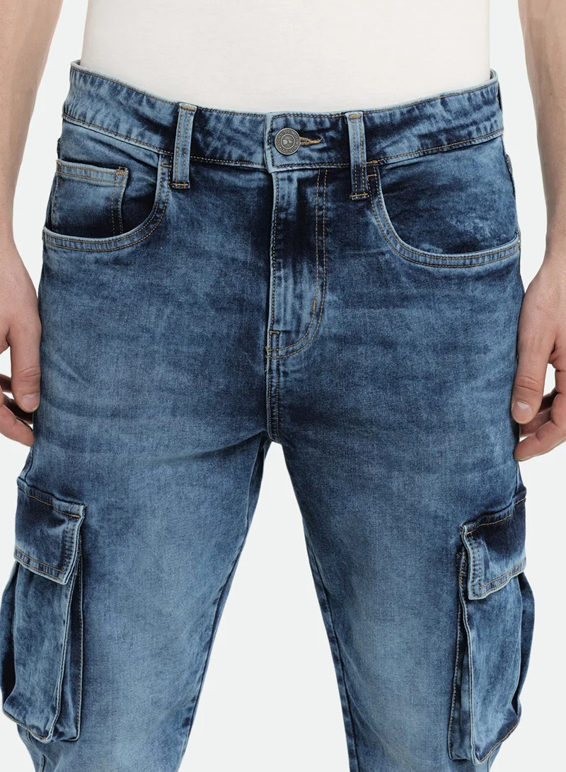دينيس لينغو Men's Light Blue Denim Solid Pattern Full Length Straight Fit Jeans