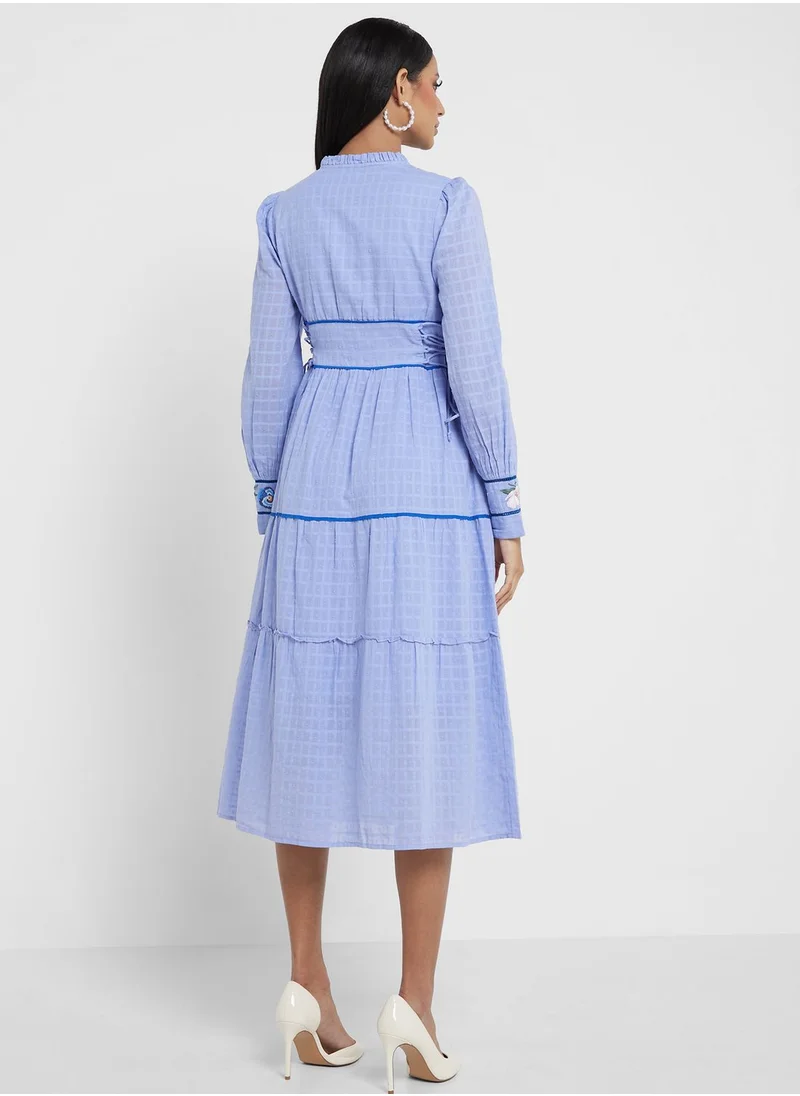 Hope & Ivy Embroidered Button Detail Dress