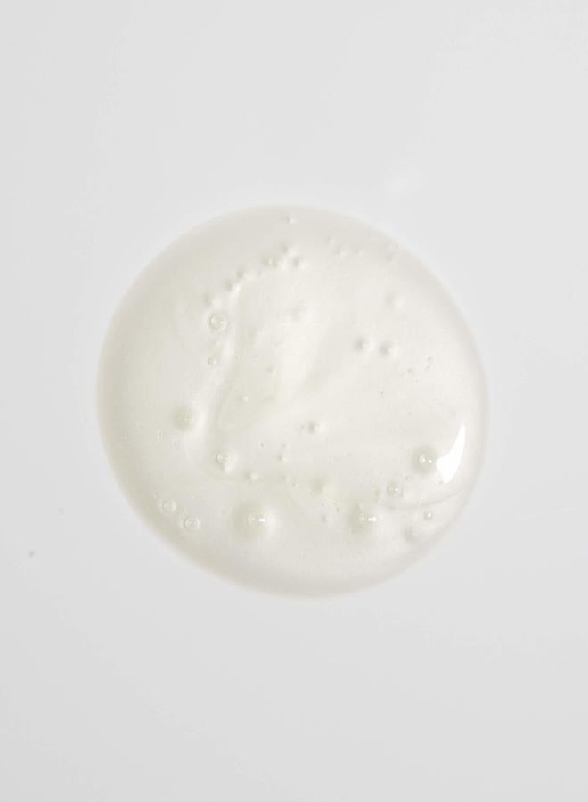 Malin + Goetz Moisturizing Hair Shampoo, 8 Fl. Oz. – Hydrating Shampoo for Women & Men, All Hair Types, Hair Treatment for Dry Damaged Hair, Vegan & Cruelty-Free - Image 3