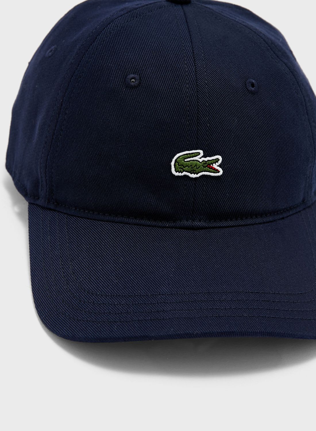 كاب بحافة منحنية