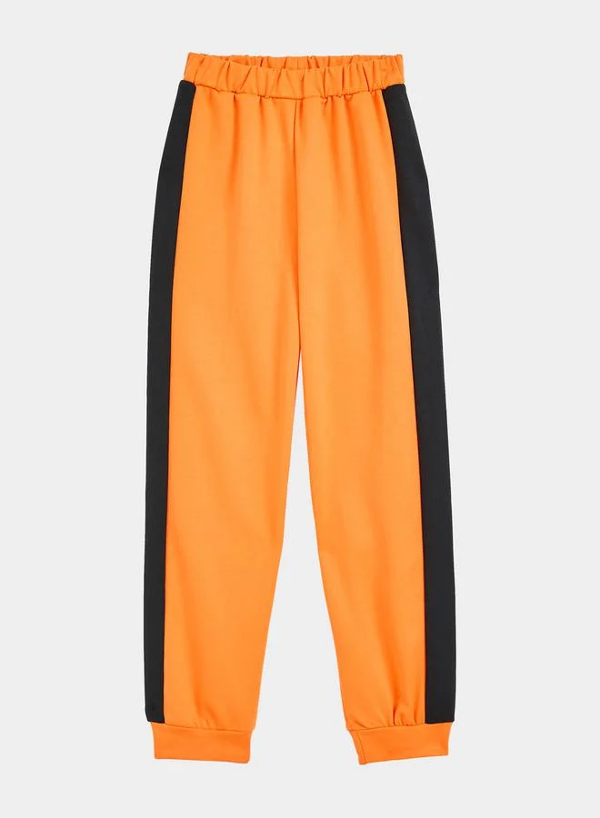 Styli Colorblock Lightweight Hoodie and Jogger Set