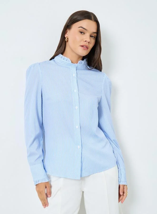 تايك تو بلوزة مخططة بياقة كشكش مع أزرار غلق