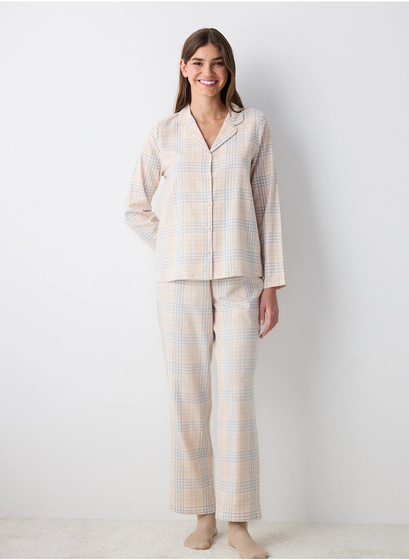 Ellie Checked Shirt and Pant Pajama Set - pzsku/ZF3E8E7DC359CE885FBAAZ/45/_/1733841080/e3801df0-4414-40bc-9cb6-968d04ac2282