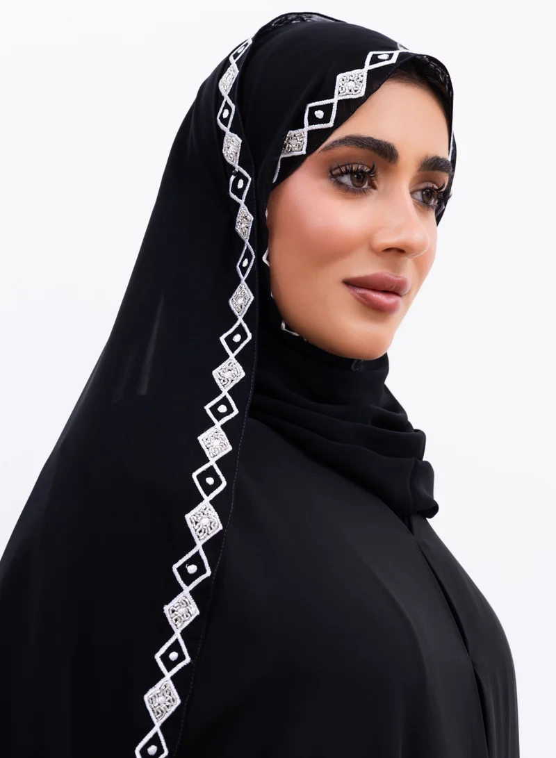 التلال فمينا  الفخامة