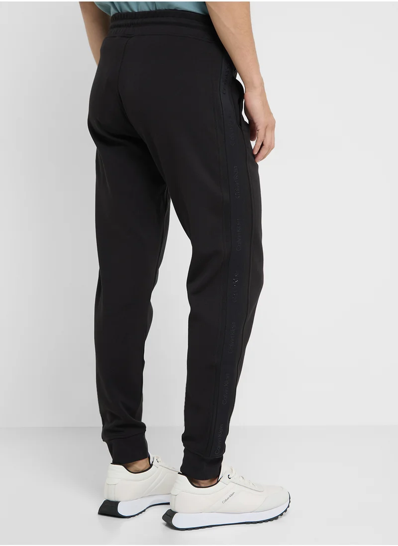 كالفن كلاين Drawstring Cuffed Sweatpants