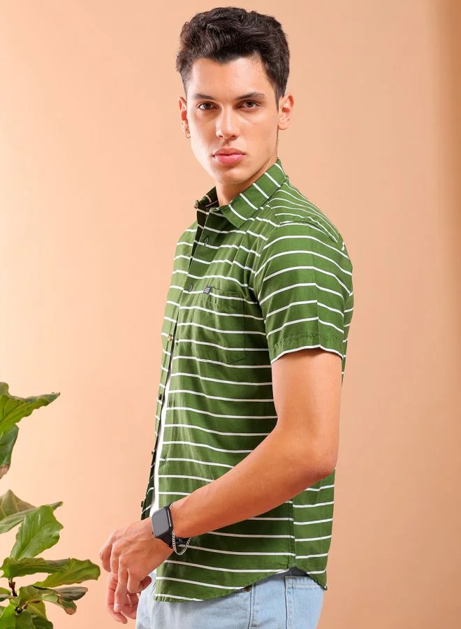 ذا انديان كراج كو Men Slim Fit Striped Half Sleeves Cutaway Collar Casual Shirt