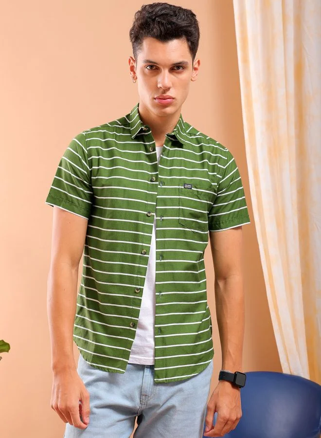 ذا انديان كراج كو Men Slim Fit Striped Half Sleeves Cutaway Collar Casual Shirt