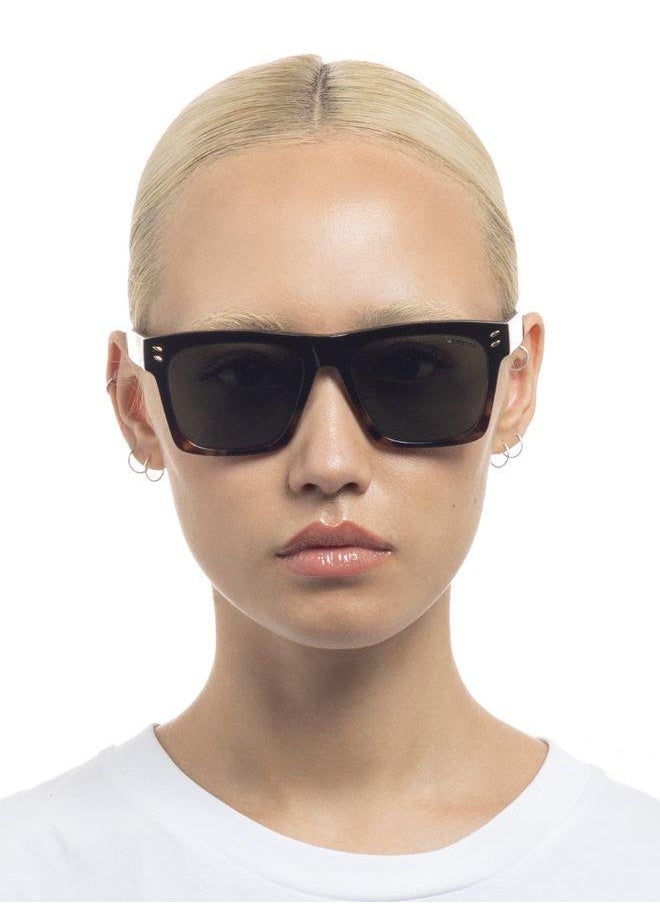 Solarized BOLD D-FRAME Luxury Sunglasses for Men & Women – High Quality Designer Eyewear, UV Protection, Stylish Frames, Timeless Elegance, and Fashionable Eye Shades  - Image 1