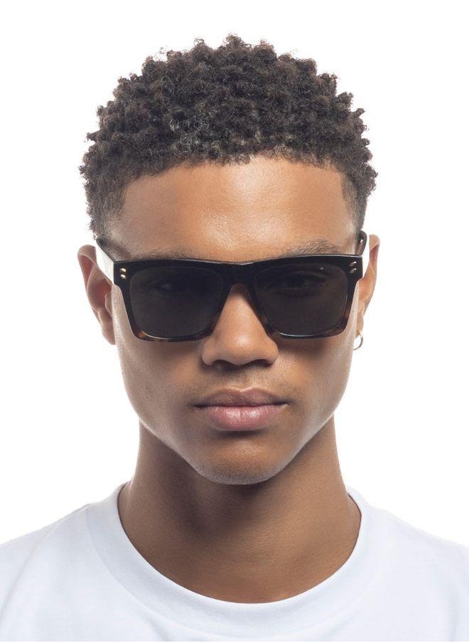 Solarized BOLD D-FRAME Luxury Sunglasses for Men & Women – High Quality Designer Eyewear, UV Protection, Stylish Frames, Timeless Elegance, and Fashionable Eye Shades  - Image 3