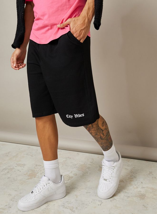 Styli City Vibes Print Oversized Shorts - Image 1