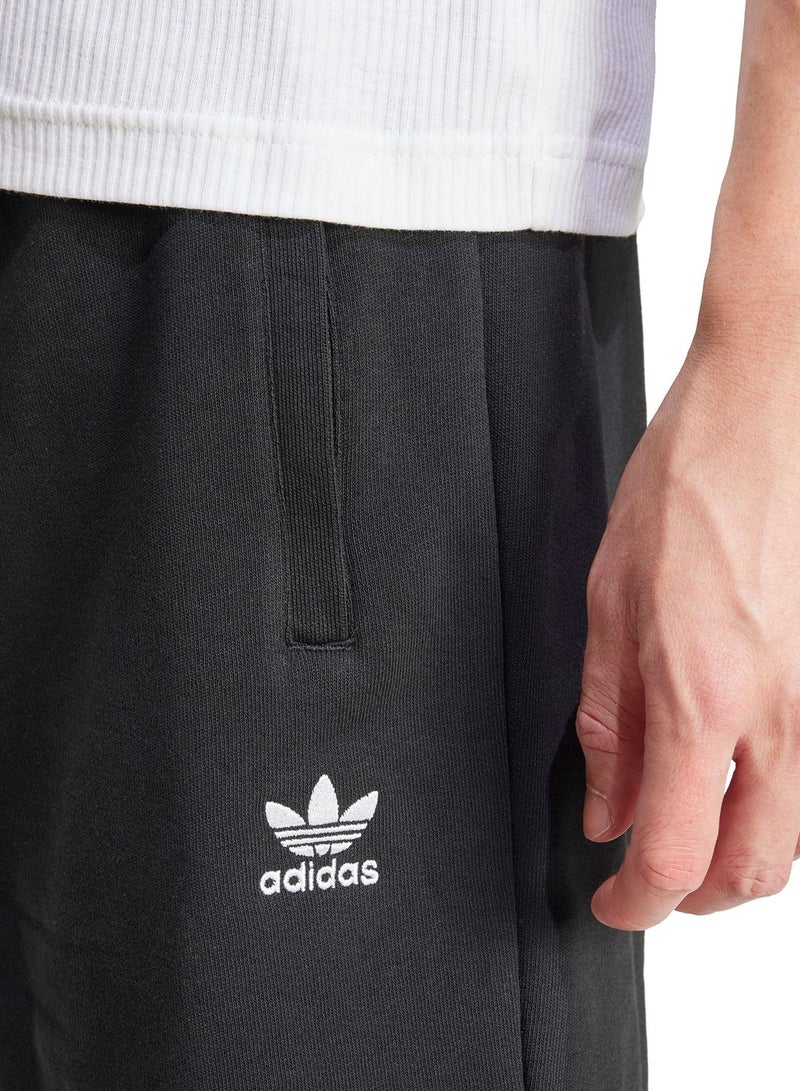 Adidas Essentials Trefoil Shorts - Image 3