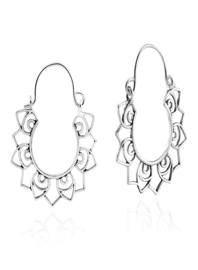 ايرافيدا أقراط حلقية بوهيمية من الفضة الإسترليني عيار 925 من إيرافيدا، بتصميم زهرة اللوتس البالينية، مقاس 28 مم | أقراط مفصلية خلفية بتصميم إندونيسي مؤكسد للنساء | مجوهرات بالي خفيفة الوزن - Image 1