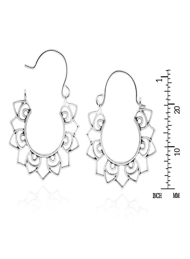 ايرافيدا أقراط حلقية بوهيمية من الفضة الإسترليني عيار 925 من إيرافيدا، بتصميم زهرة اللوتس البالينية، مقاس 28 مم | أقراط مفصلية خلفية بتصميم إندونيسي مؤكسد للنساء | مجوهرات بالي خفيفة الوزن - Image 4