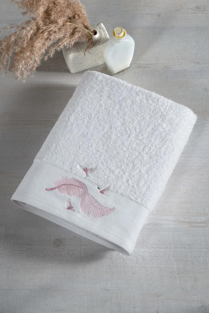 Kiğılı Home KGHV118 Feather Embroidered Bath Set
