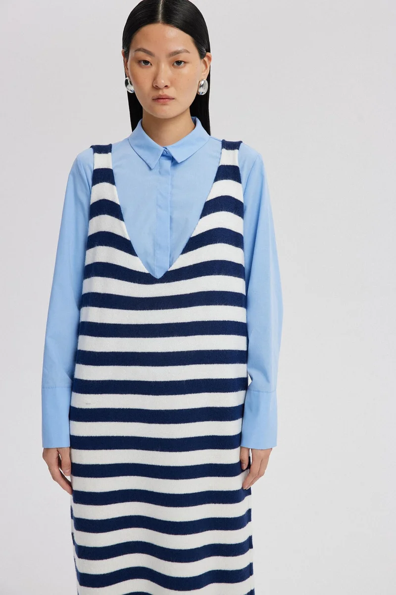 توتشي V-Neck Striped Gilet