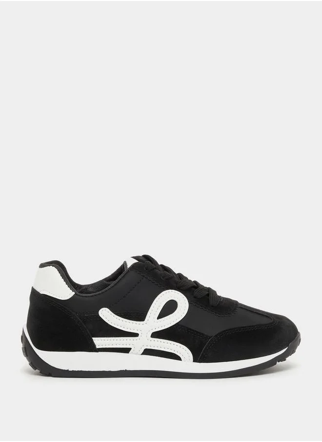 ستايلي Paneled Retro Sneaker